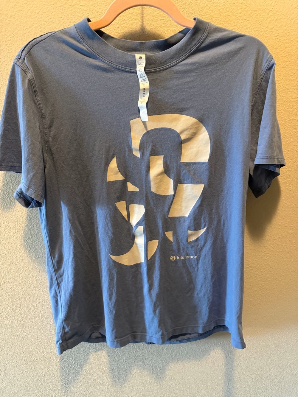 Lululemon all yours water drop graphic Logo